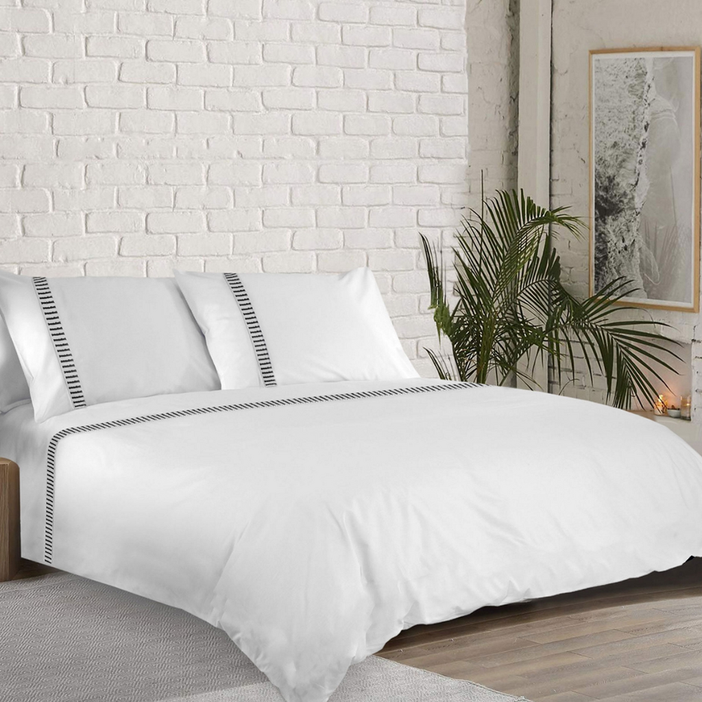 Atlantic Linen Paris White & Black Duvet Set - MacCarthys