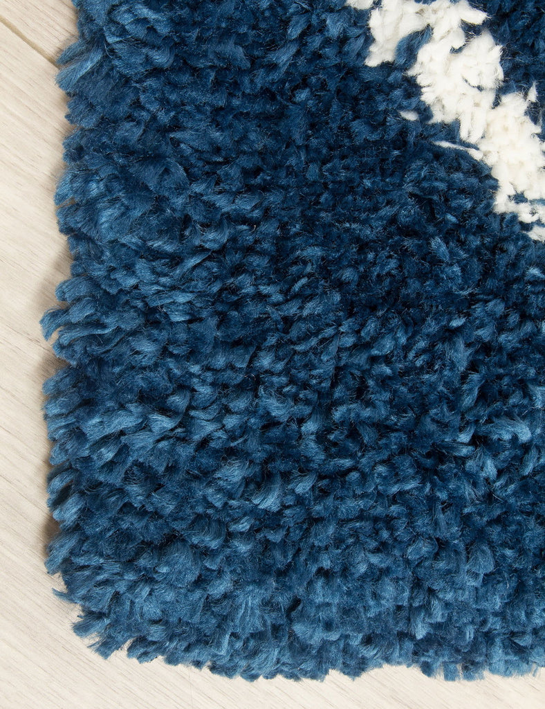 Fantasy Trellis Blue/Cream Shaggy Rug - MacCarthys