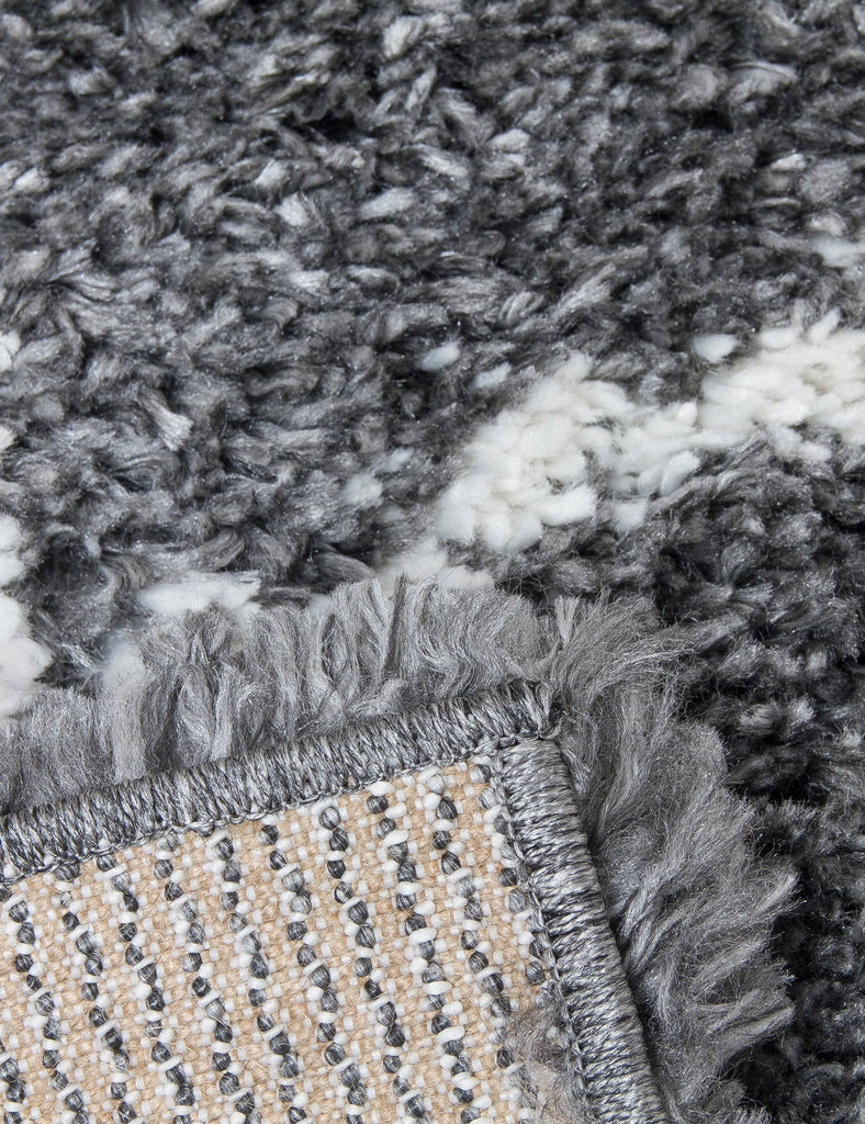 Fantasy Trellis Dark Grey/Cream Shaggy Rug - MacCarthys