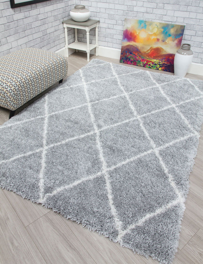 Fantasy Trellis Light Grey/Cream Shaggy Rug - MacCarthys