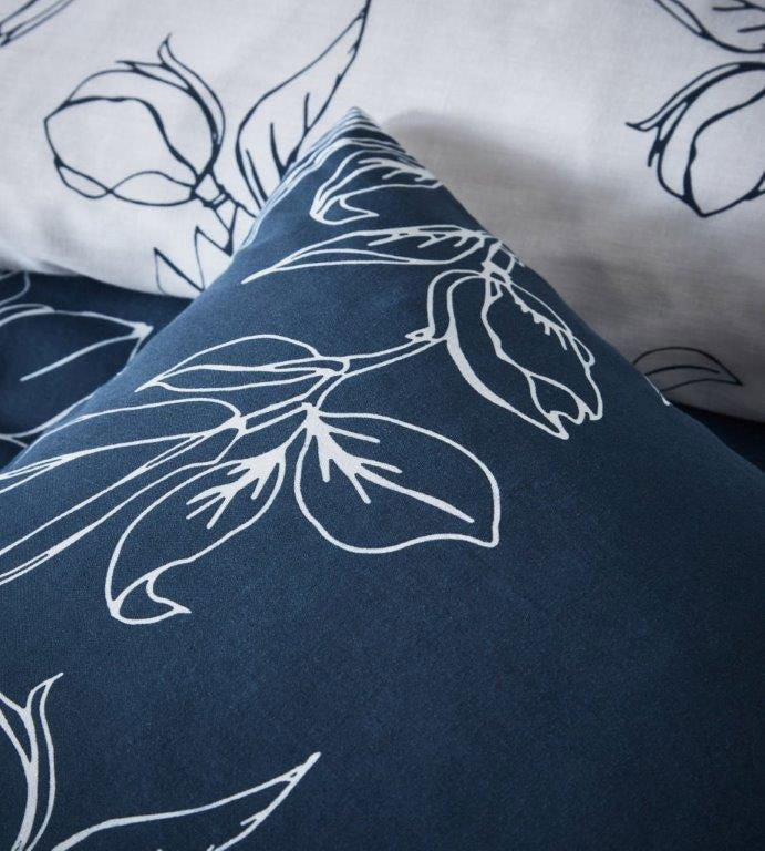 Portfolio Linear Floral Navy - MacCarthys